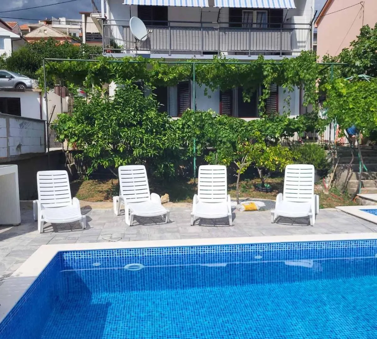 Apartment With Pool Dany Crikvenica