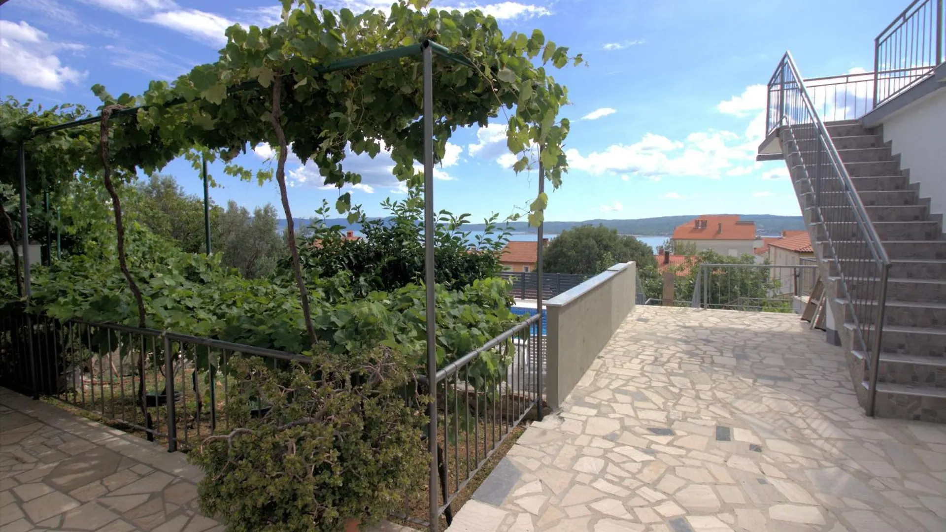 Apartment With Pool Dany Crikvenica
