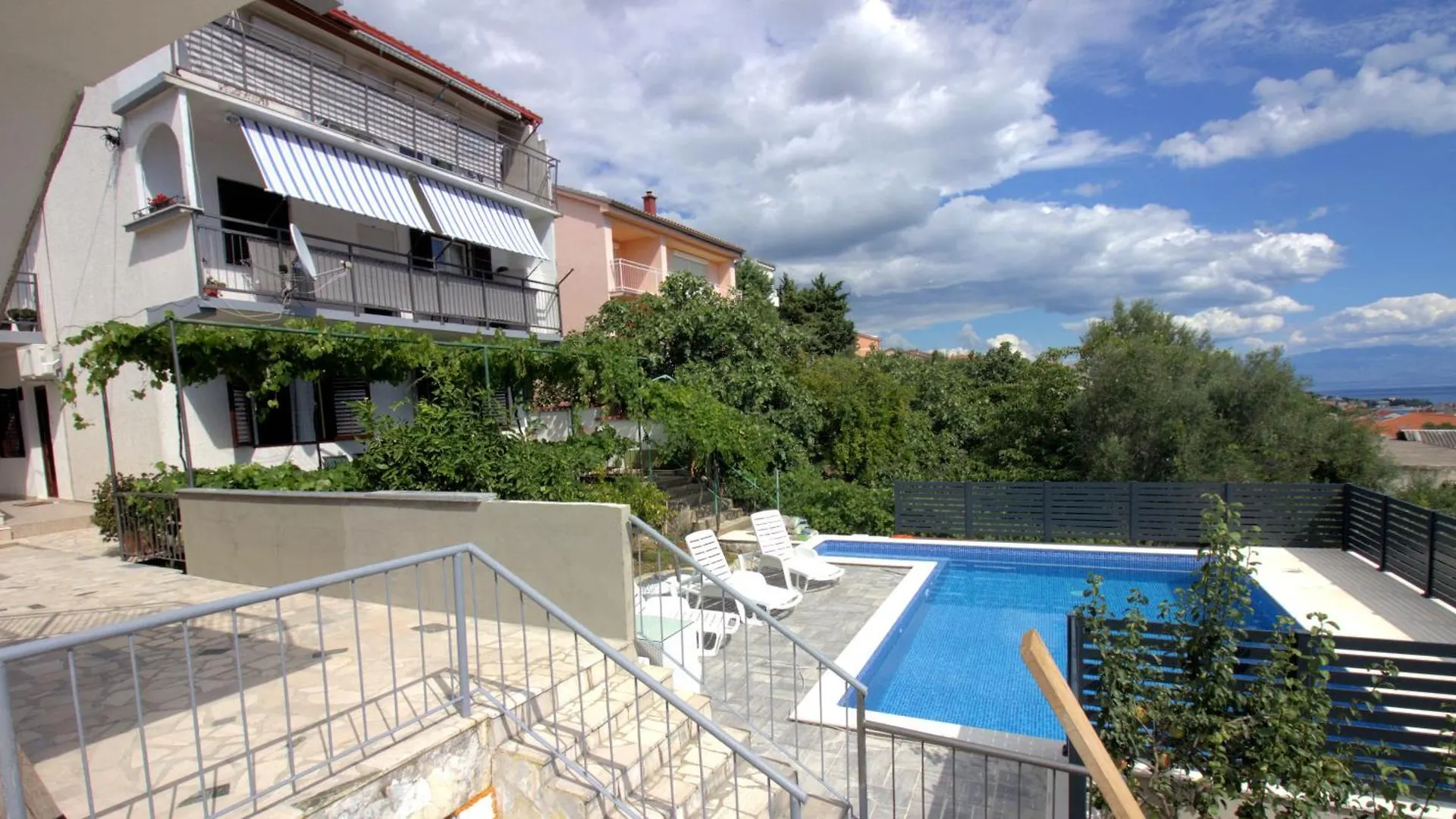 Apartment With Pool Dany Crikvenica 0*,